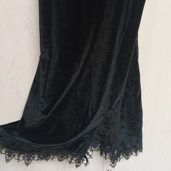 Velvet and Lace Mini Dress- Goth - Picture 4 of 5